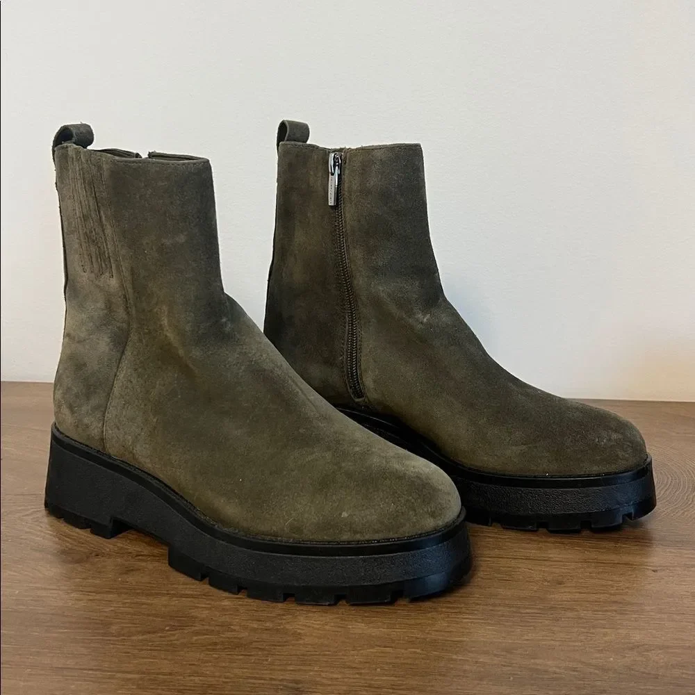 Vince Camuto Neframes Green Suede Chelsea Ankle Boots 8.5
